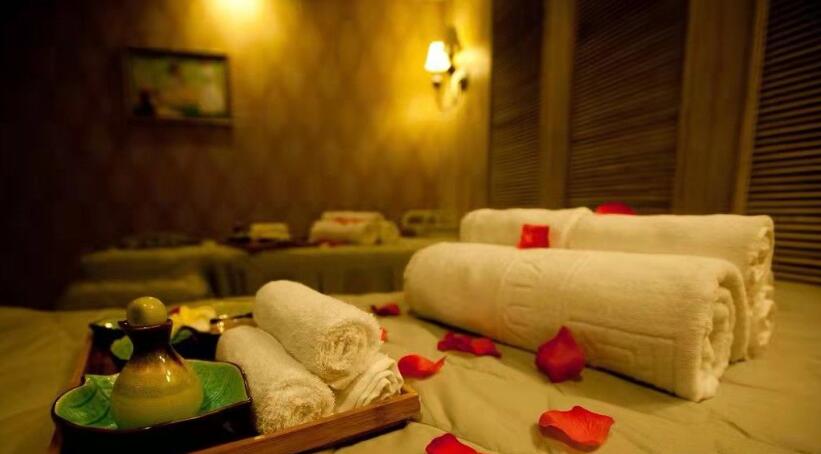 成都郫都高端水疗spa会馆就这样带着清风月静抚慰了光阴悲喜